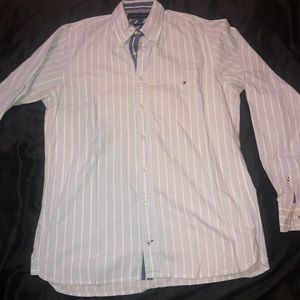Pre owned good condition Tommy shirt size small